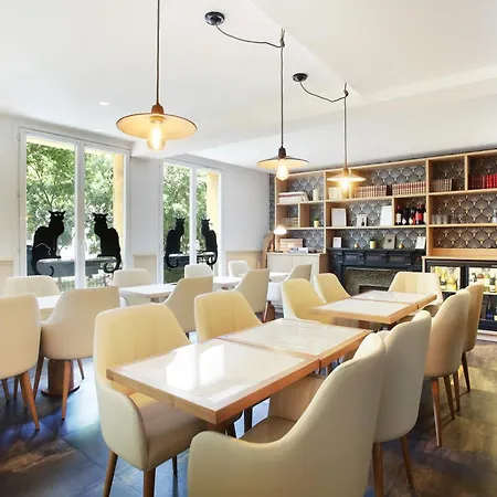 فندق لو شات نوير