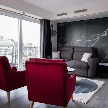 لو شات نوير باريس