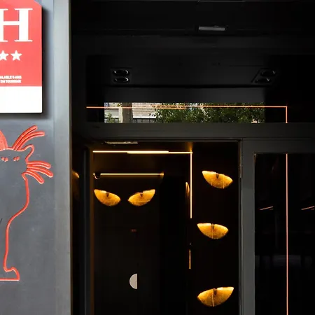 فندق لو شات نوير