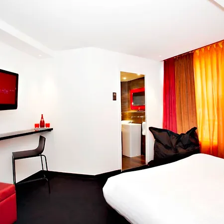 Le Noir Hotel 4*
