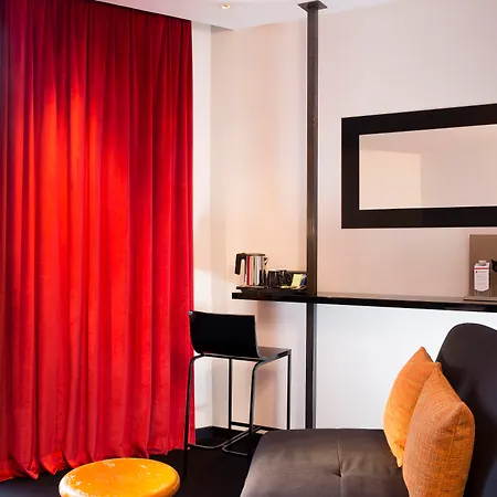 Otel Le Noir